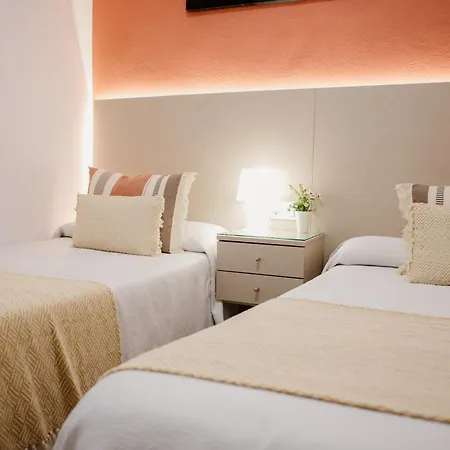 Apartamentos Turisticos Mastil 16 מאלגה