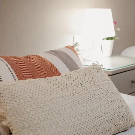 Apartamentos Turisticos Mastil 16 בית הארחה מאלגה